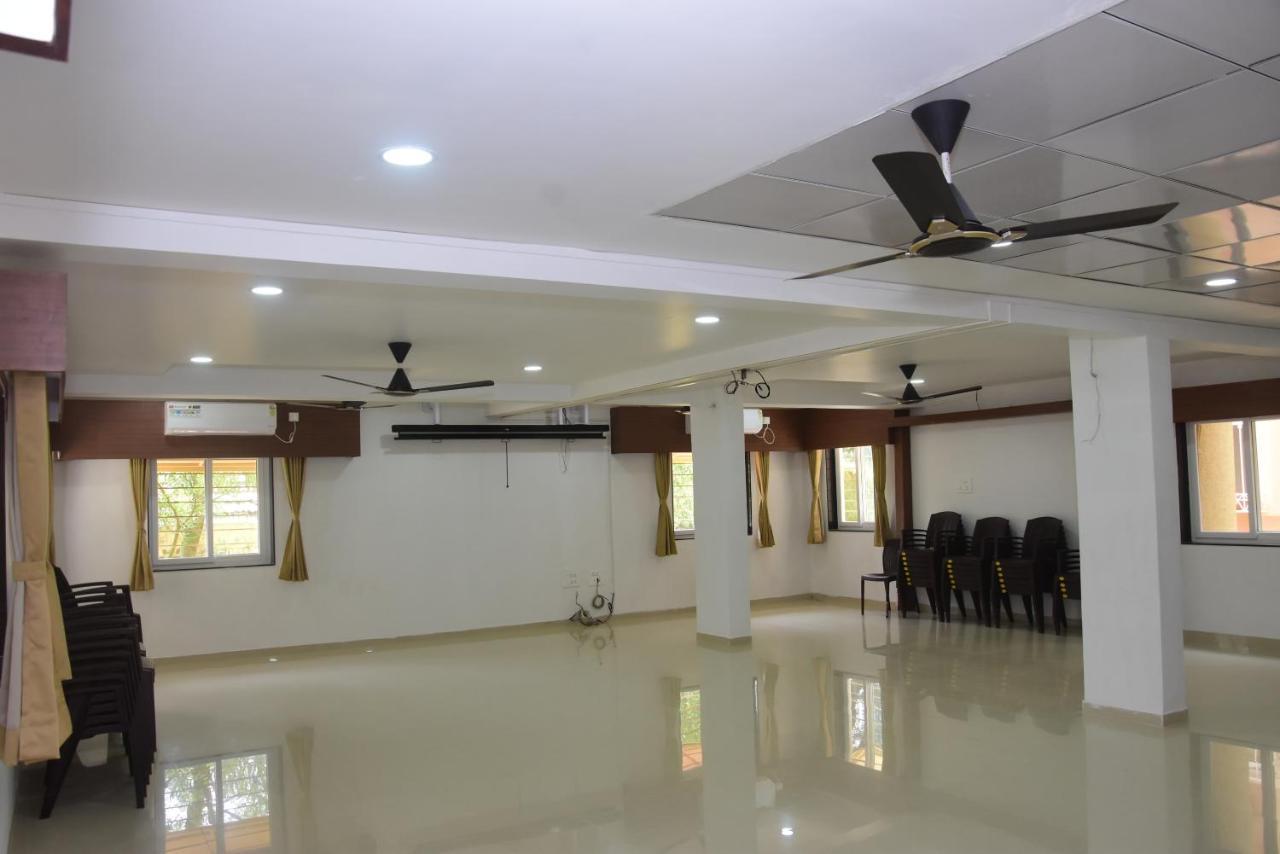 Regal Panhala Residency Hotel Bagian luar foto
